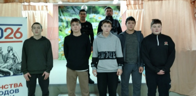 «Кто во что горазд»