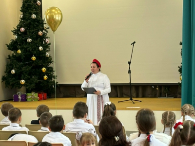 «За коньком-горбунком в сказку русскую войдем».